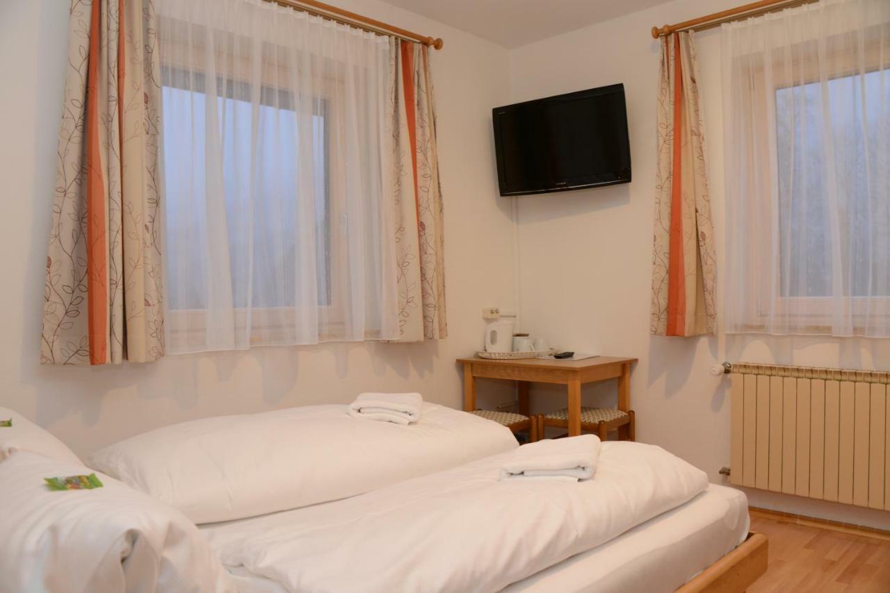 Haus Miriam Hotel St. Lorenzen ob Murau Exterior foto